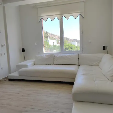 Flat 600 M To Beach With Sea View In * بودروم